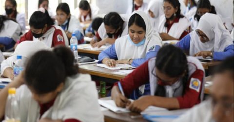 এসএসসি পরীক্ষার ফলাফল আজ ২টায়, যেভাবে পাবে শিক্ষার্থীরা